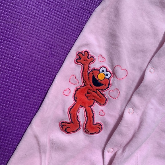 Pink velour Elmo footies - Picture 2 of 5
